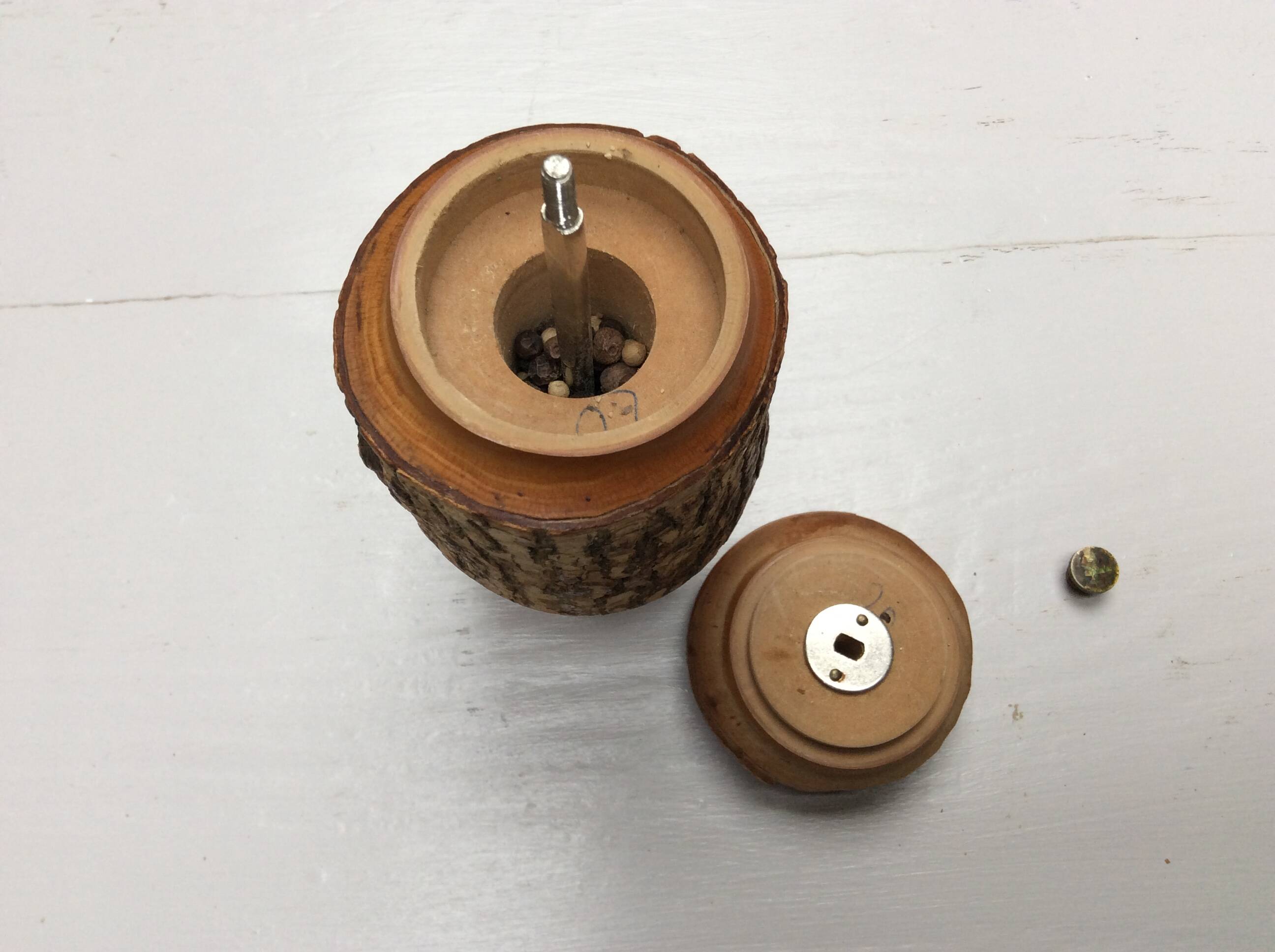 Wooden pepper pot