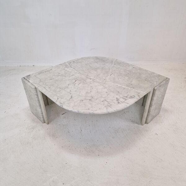 Italian Teardrop Shaped Marble Coffee Table, 1980s