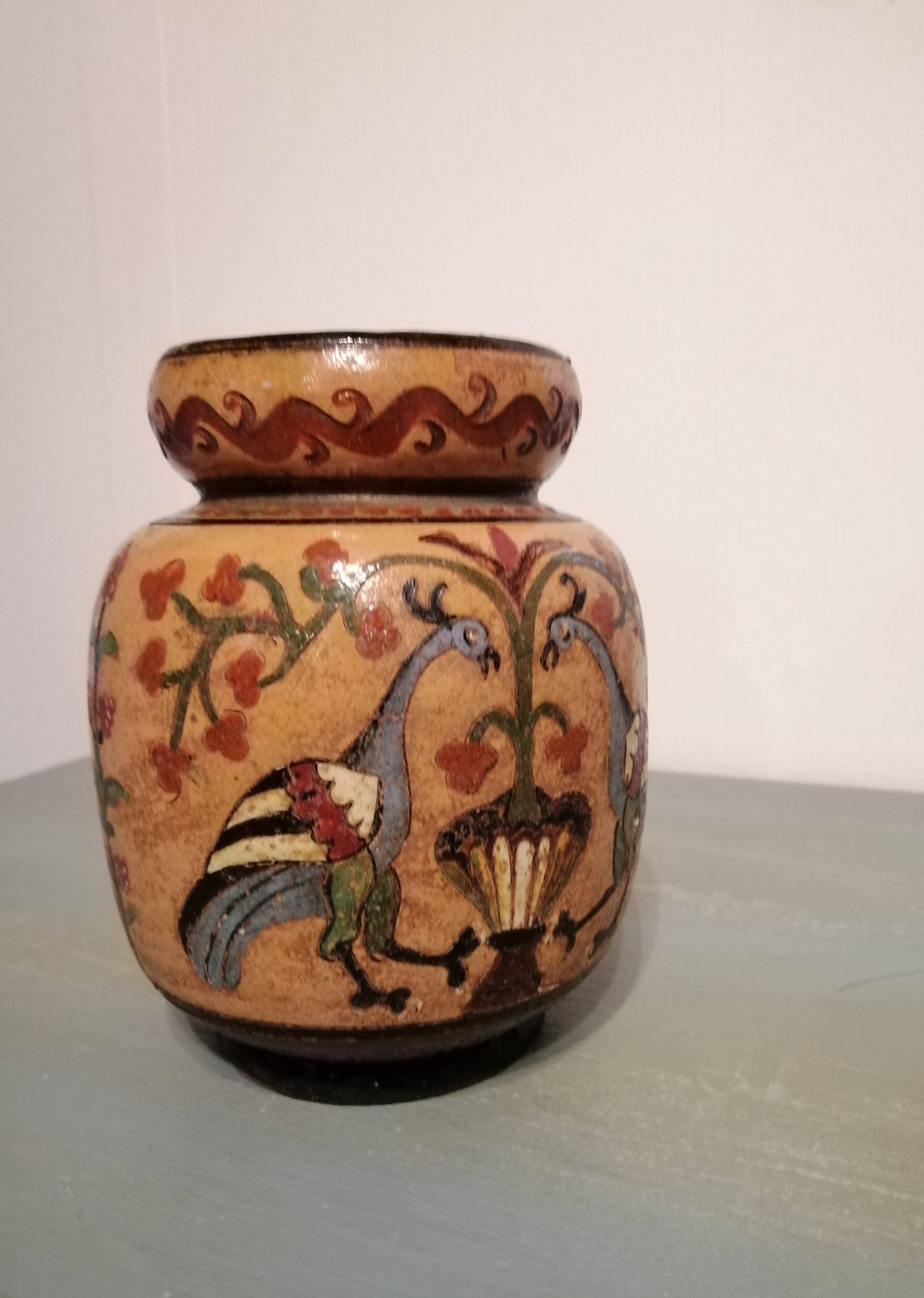Terracota vase Arno Montopoli Italy 30s decorated with Peacocks