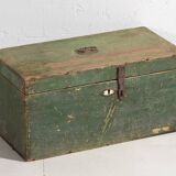 Coffre en bois massif vert, c.1920