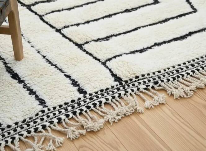 White geometric Beni ouarain rug 200*300 cm