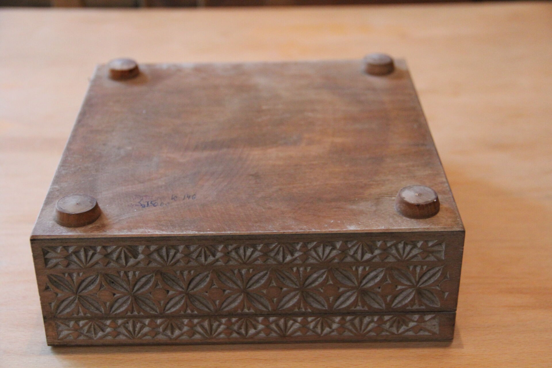 Hand-painted engraved and painted wooden box, seen from Moscow