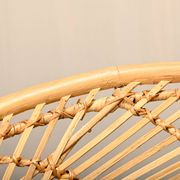 Fauteuil corbeille en rotin et métal noir