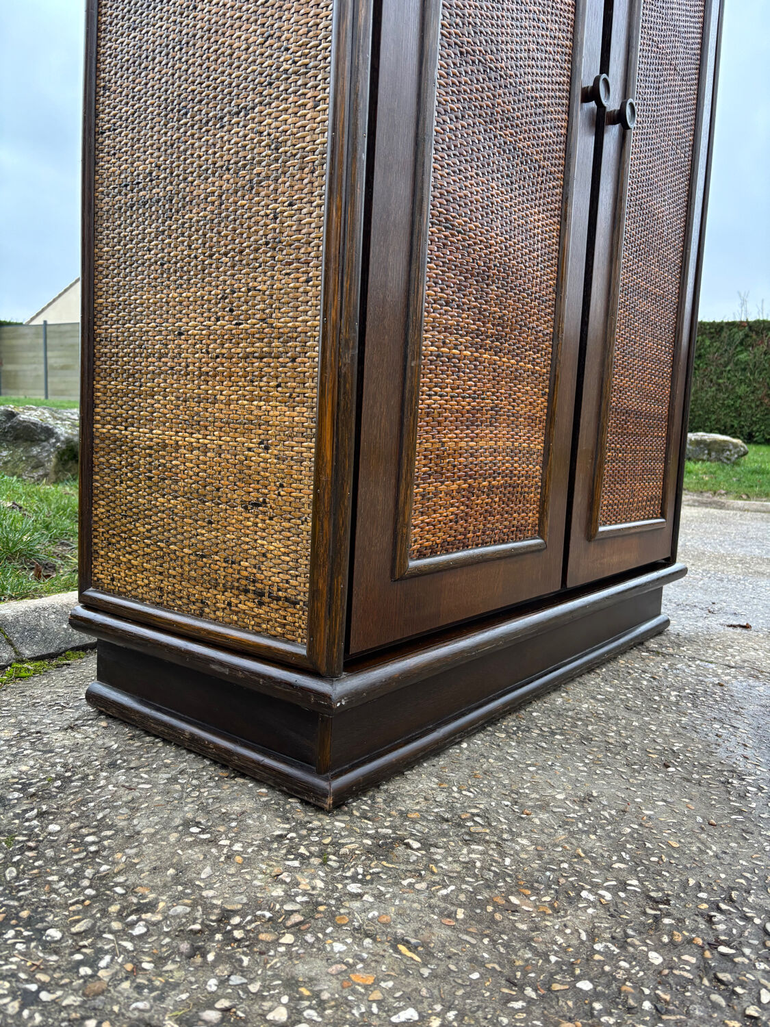 Armoire en rotin vintage
