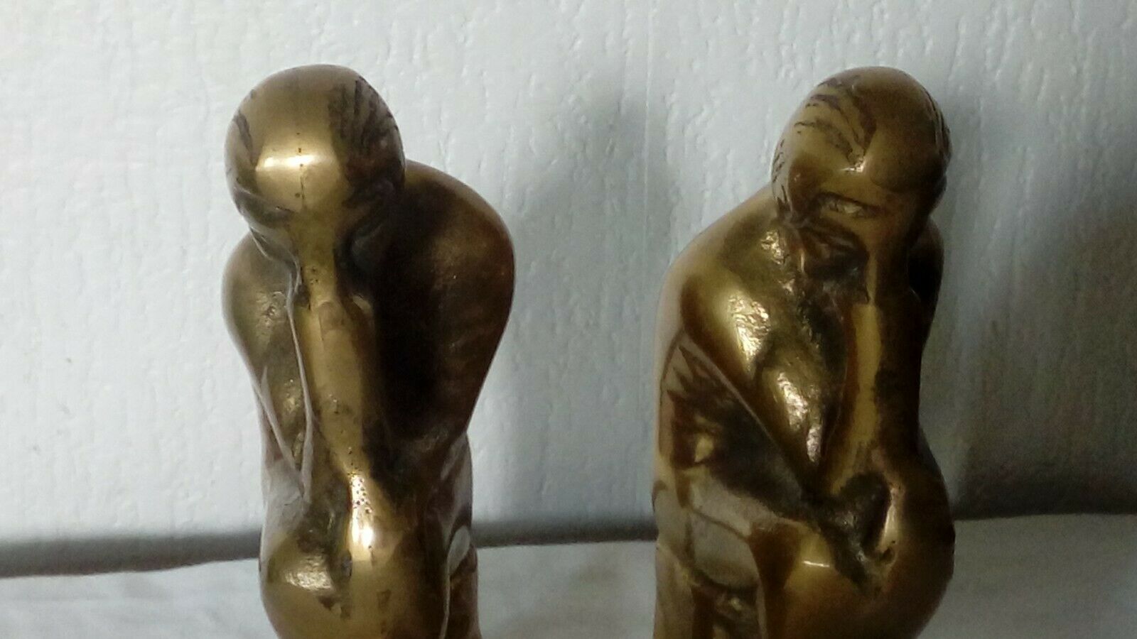 PAIR OF GREENHOUSE BOOKS IN LATON BRONZE EFFECT RODIN'S THINKER
