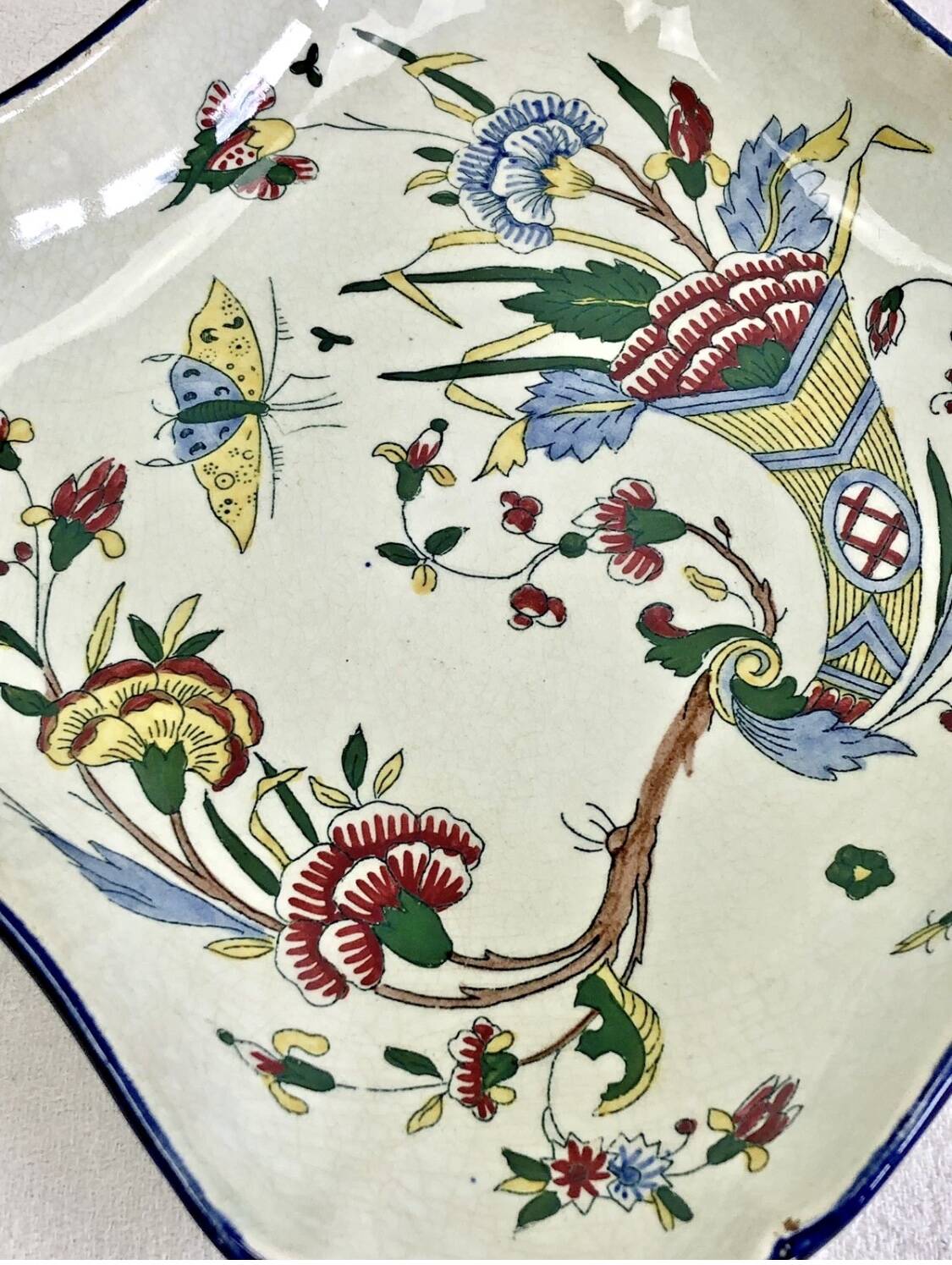 Antique hollow dish Gien cornucopia 1875/1935