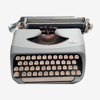 Machine à écrire royal modèle royalite 60'