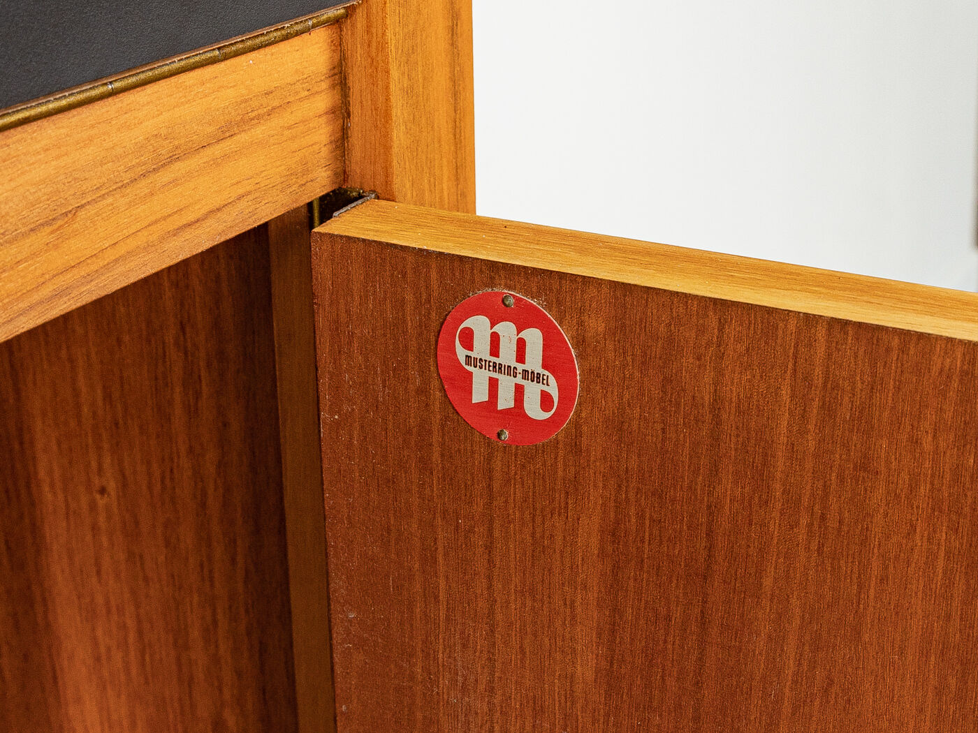 Bureau des années 1950, Musterring