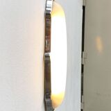 Geco wall light for indoor and outdoor use, postmodern Italian design by Luciano Pagani and Angelo Perversi for Arteluce, 1990s.