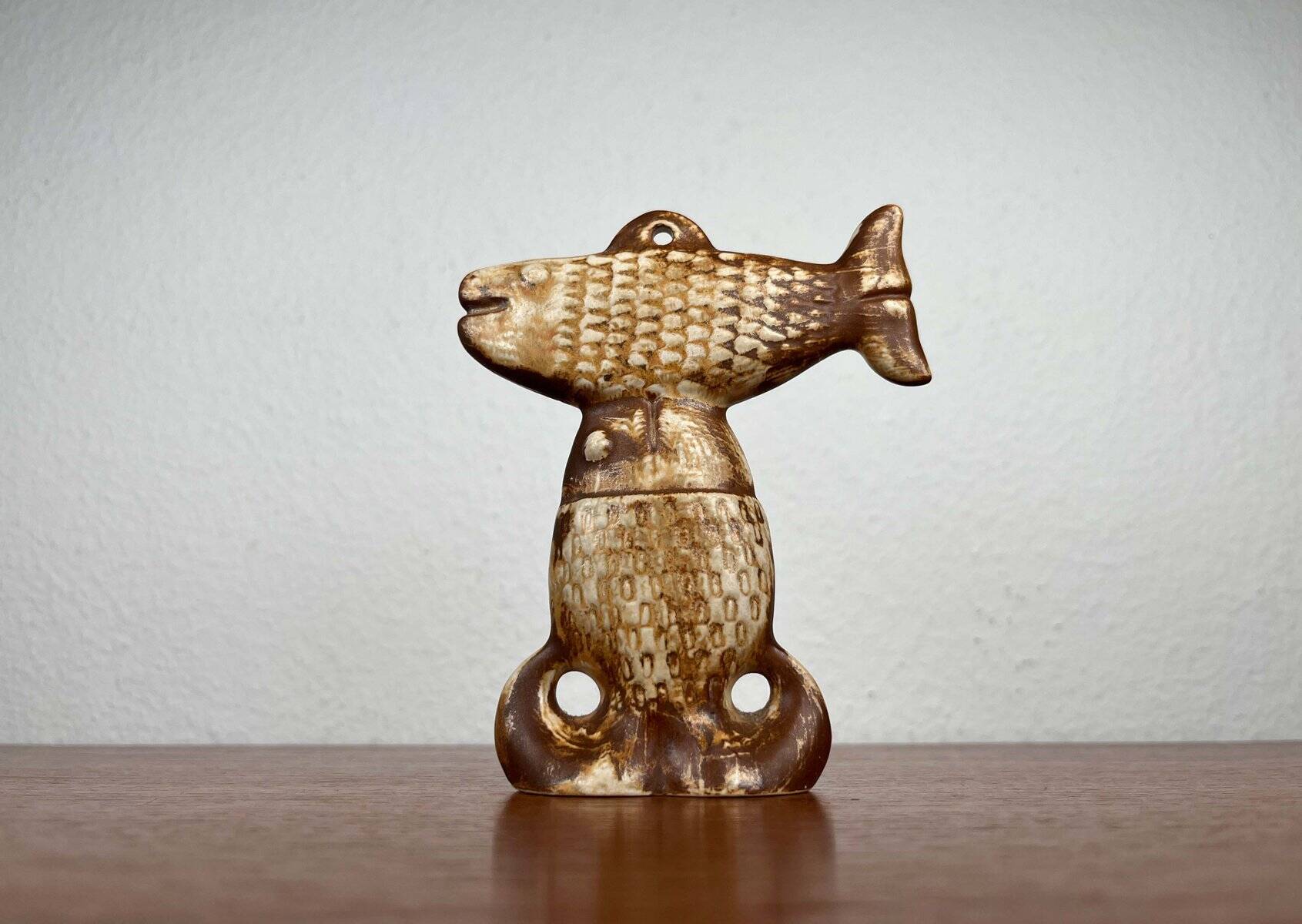 Decorative fish holder in studio pottery by Haico Nitzsche for Søholm, 1960s.