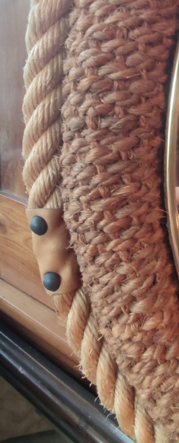 Mirror Shaped hemp rope horse necklace