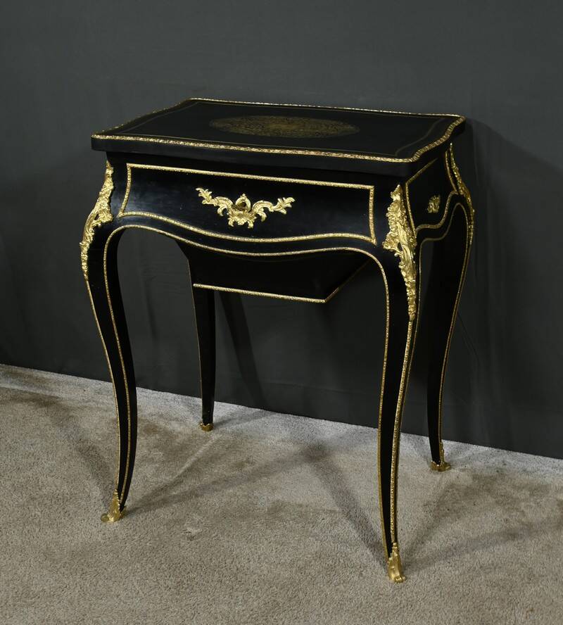 Worker in Blackened Pear Tree, Napoleonic III Era – Mid 19th Century