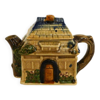 Petite théière Maison en barbotine Japon