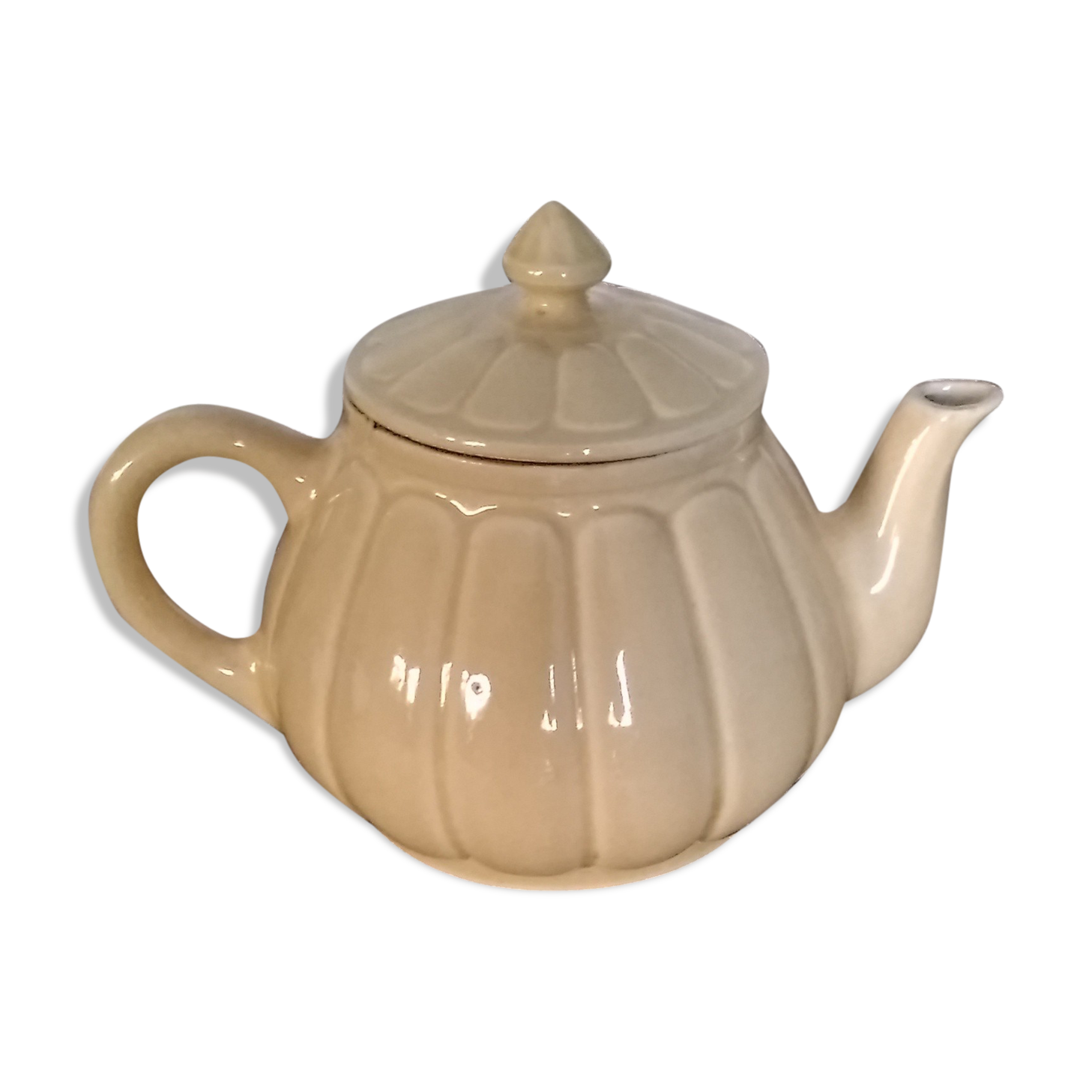 Cream-colored teapot