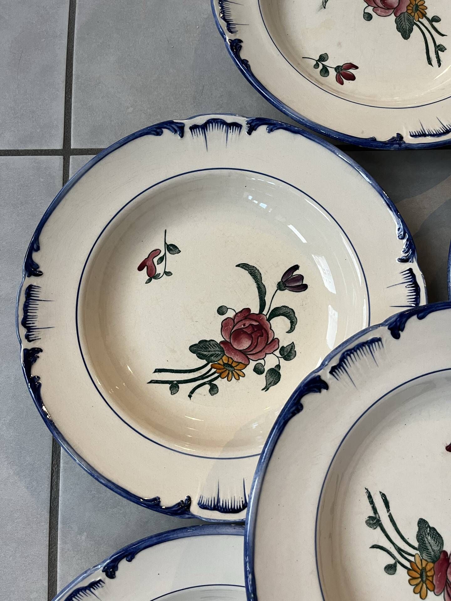 Set of 6 polychrome deep plates "Velars" Longchamp
