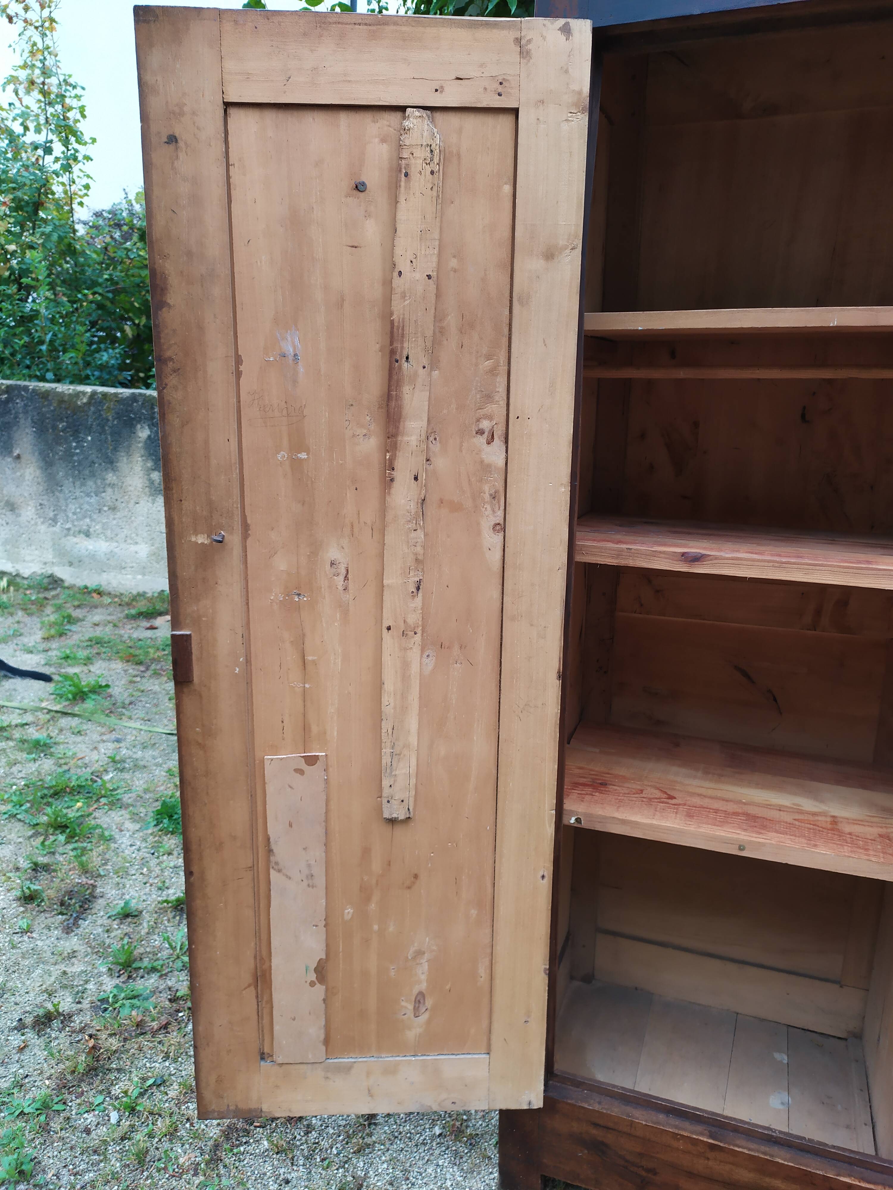 Armoire de ferme