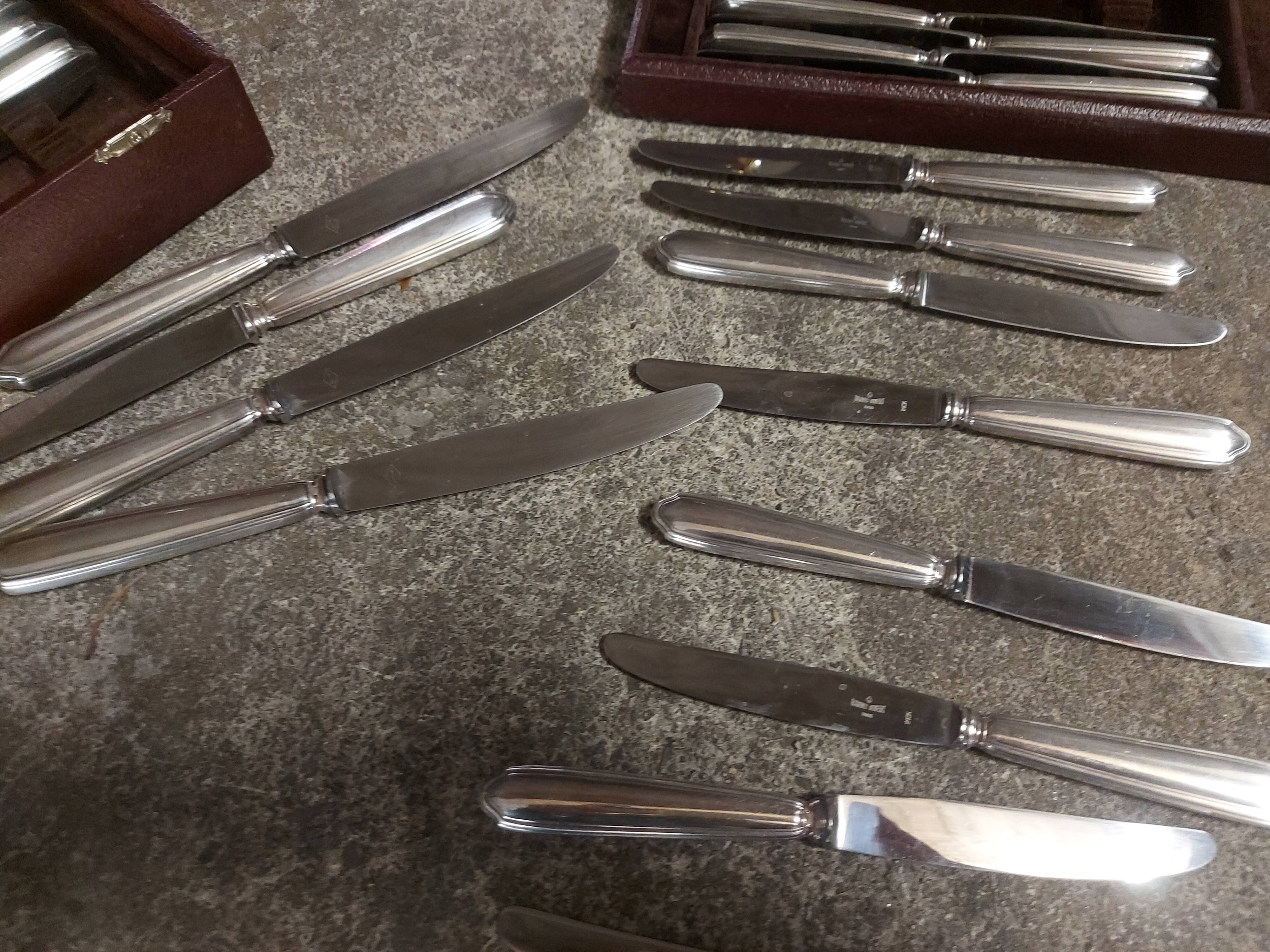 Box 24 silver metal knives, Ravinet Denfert