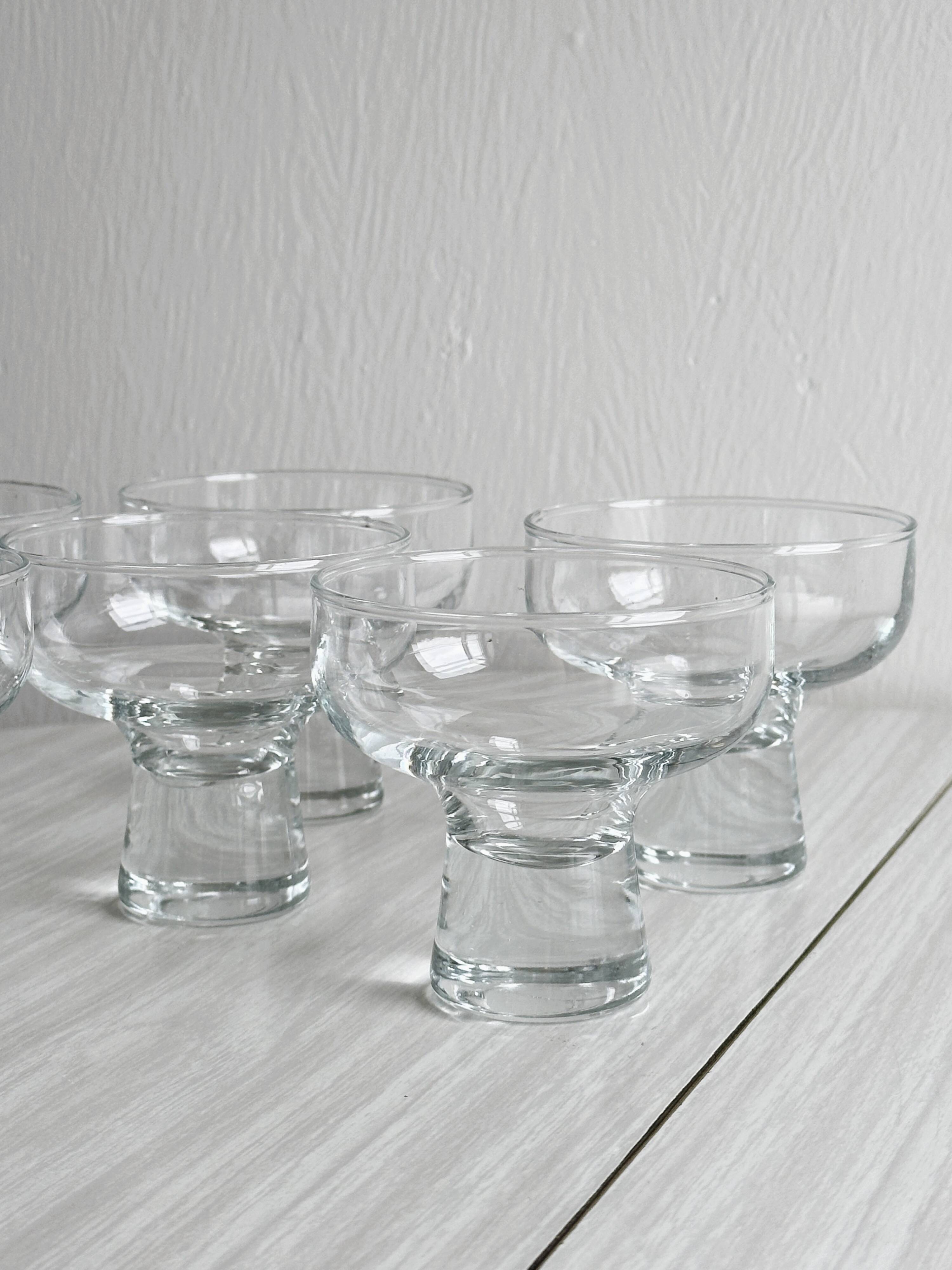 6 verres sur pied en verre épais design