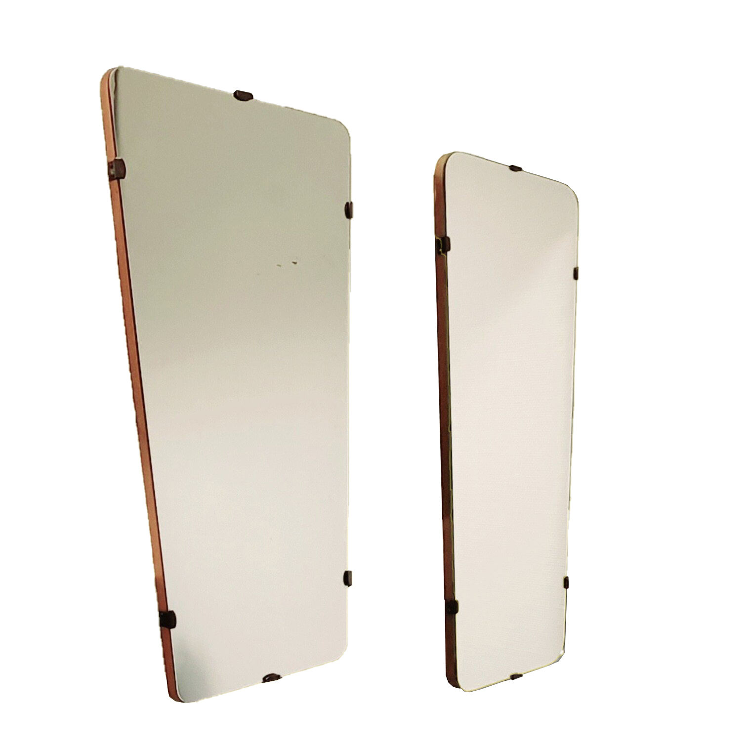 2 trapezoid-shaped mirrors