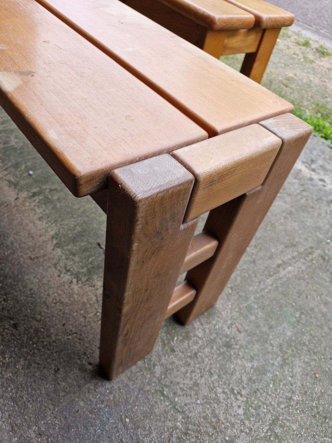 Maison regain set of 3 pieces in solid elm from the 70s and 80s.