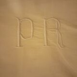 Drap ancien brodé