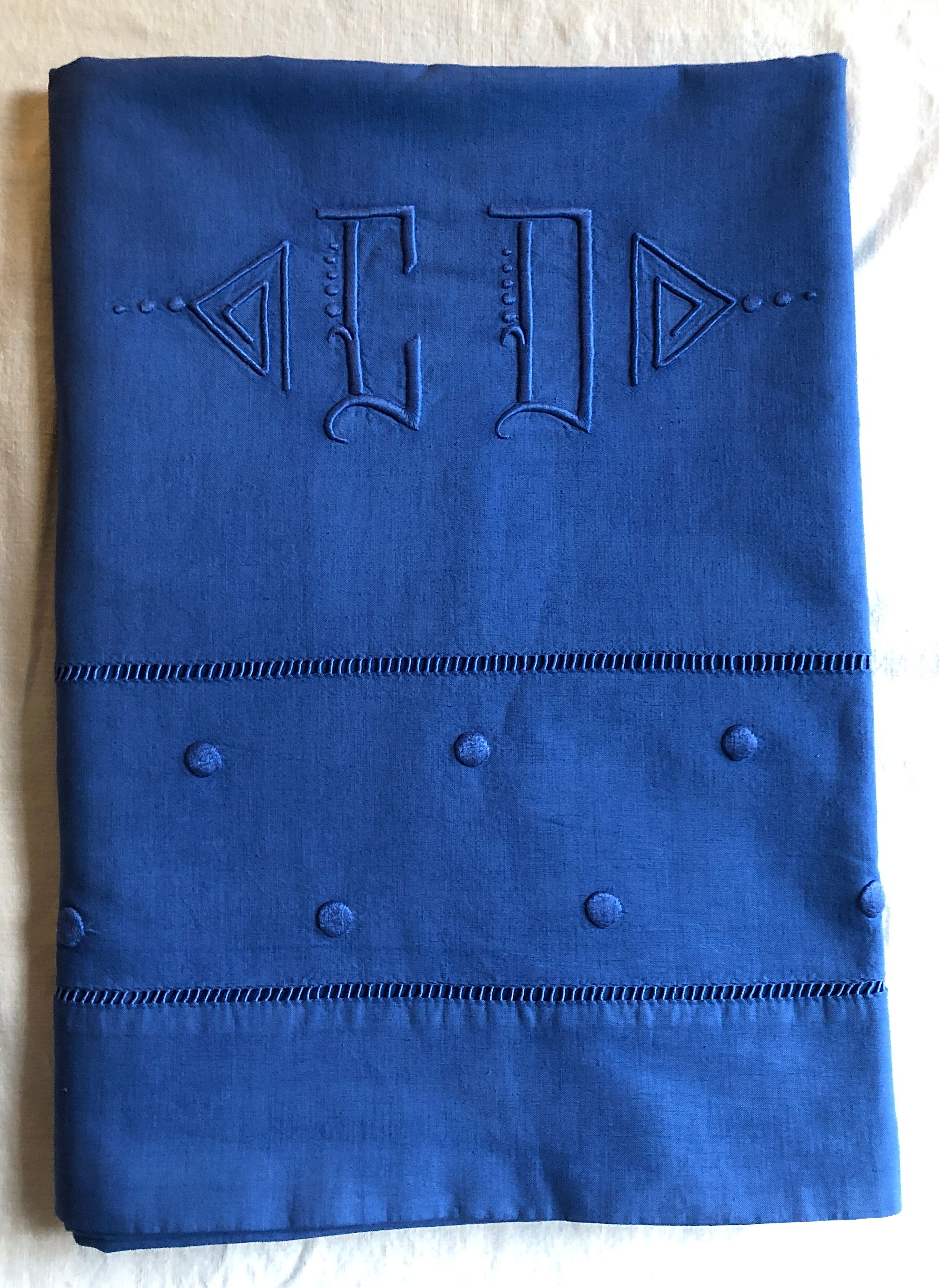 Vintage cloth in linen and cotton dyed in Mediterranean blue