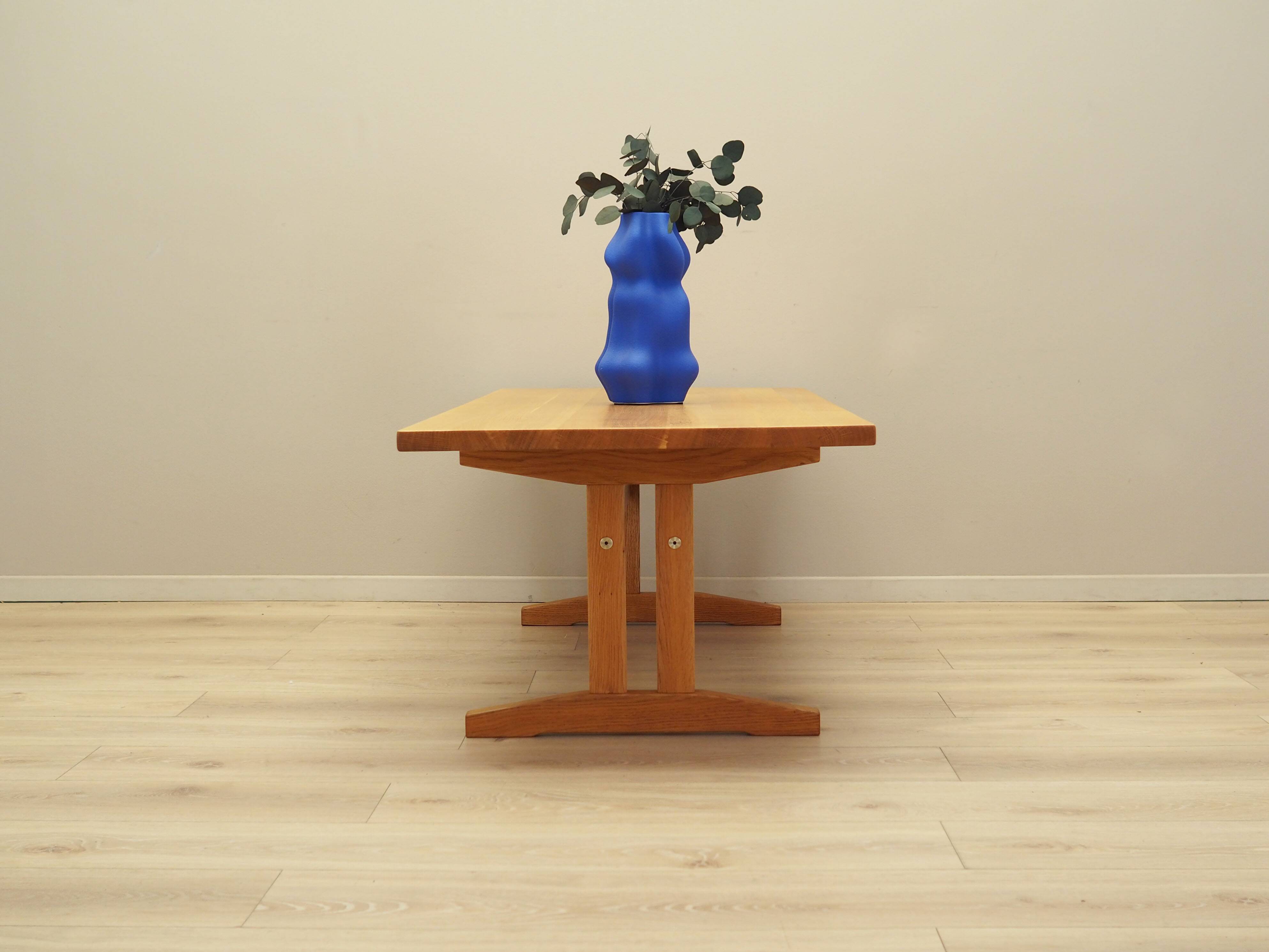 Ash coffee table, Danish design, 1970s, production: Denmark