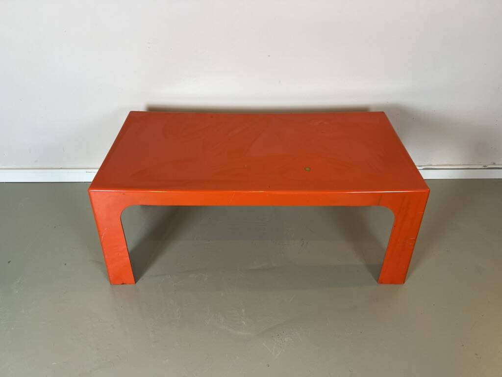 Table basse vintage orange en plastique Space Age années 70