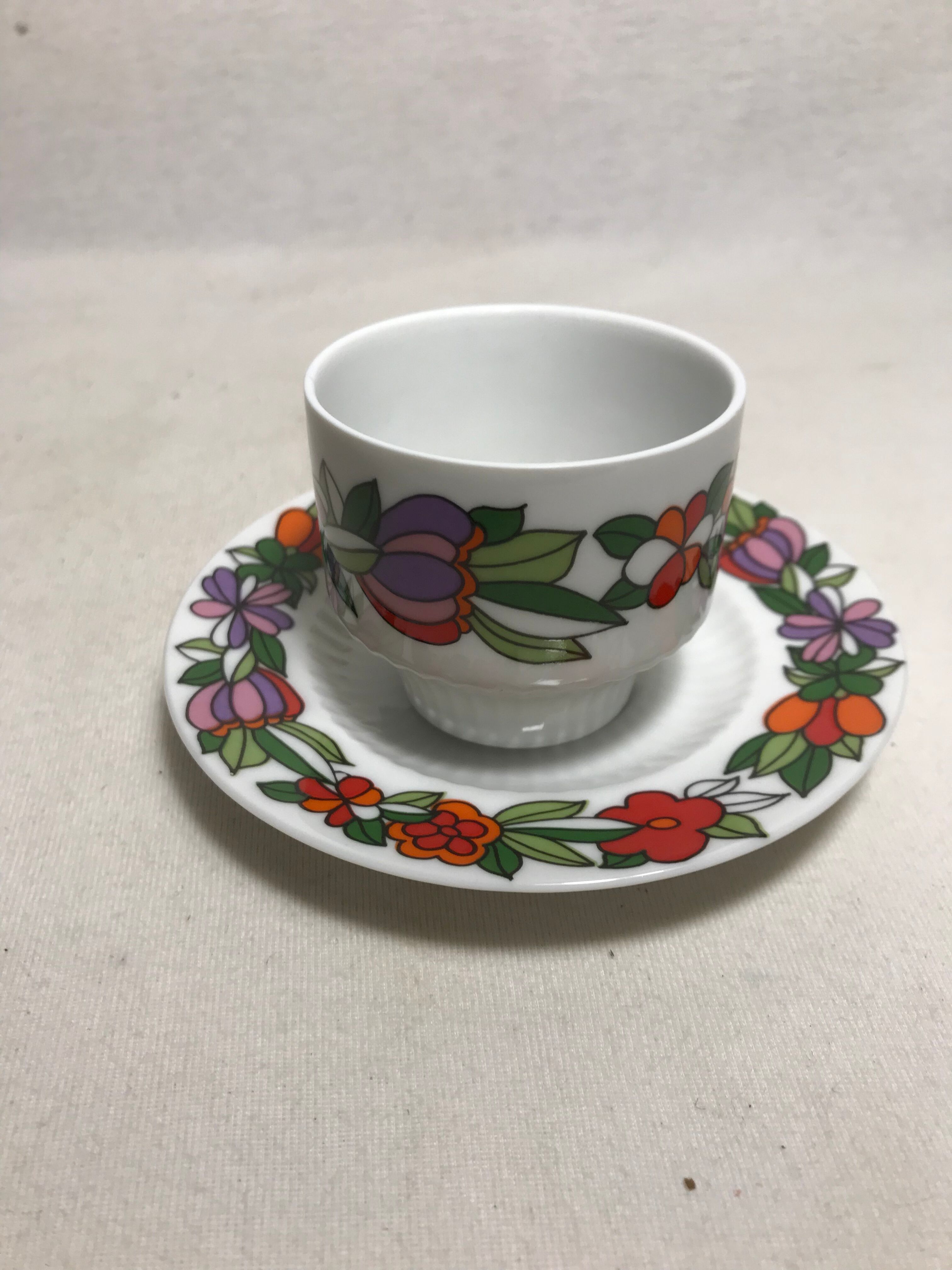 Serie 6 tasses anciennes Kaiser vintage