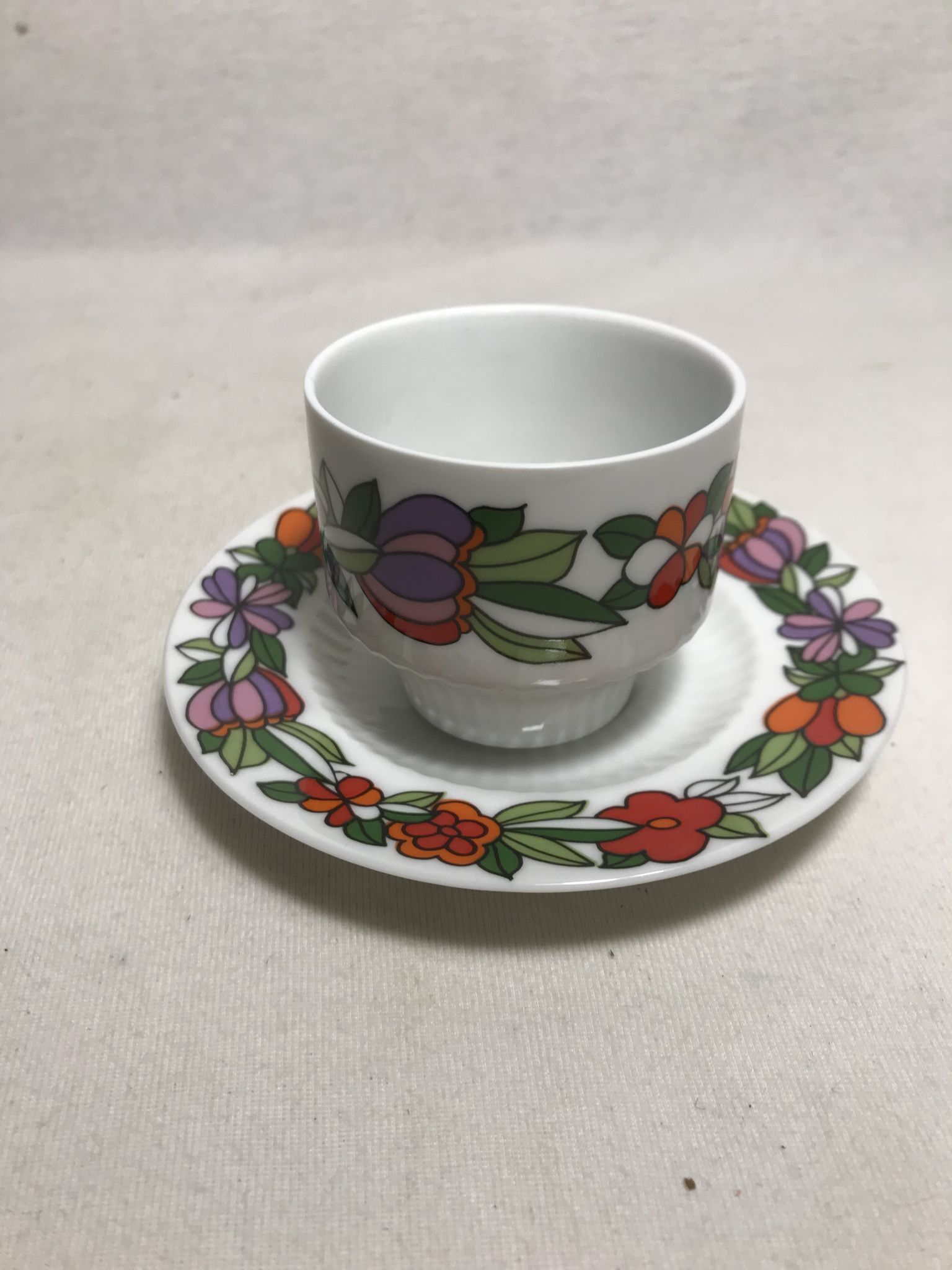 Series 6 cups old kaiser ceramic white + flowers vintage designs