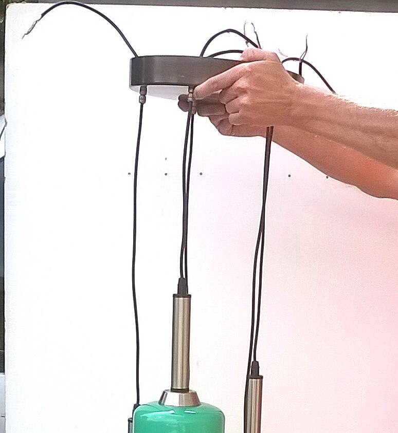 Suspension en verre de Murano vert et blanc de Vistosi Italie 1960