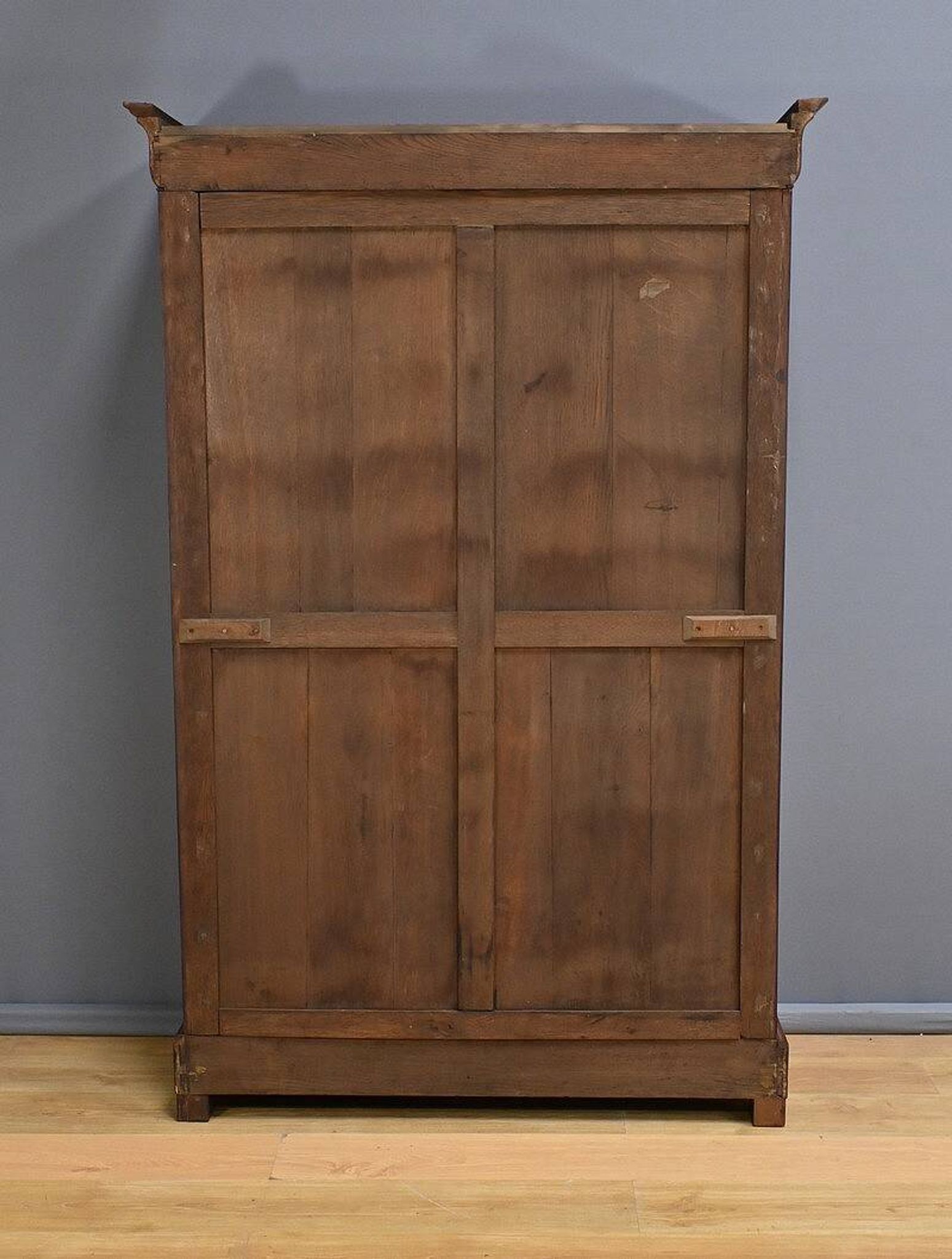 Mahogany Glass Bookcase, Restoration Period – Part 1 of the 19th Century
