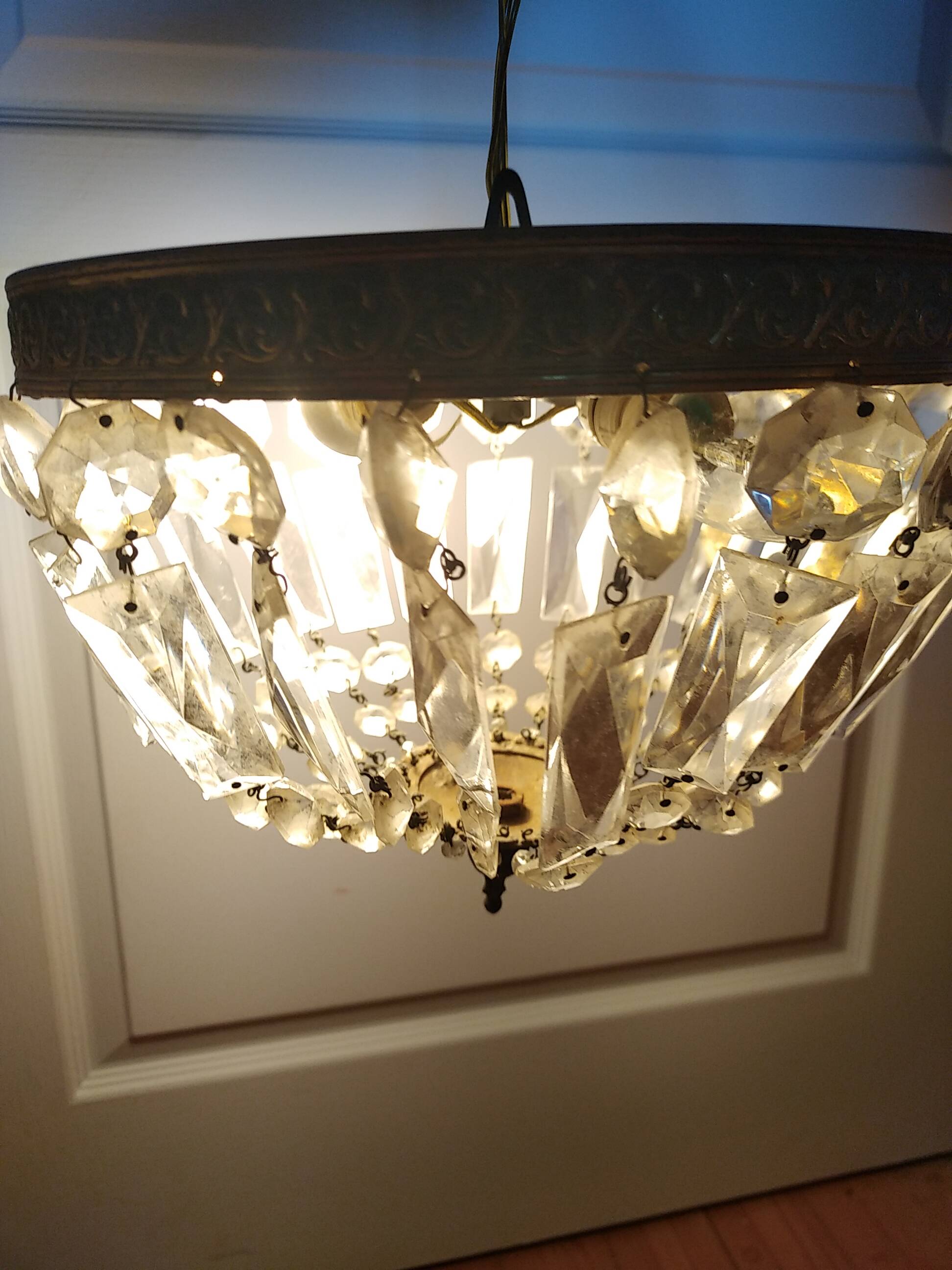 Art deco ceiling light or pendant lamp with tassels and brass. 22 rows.