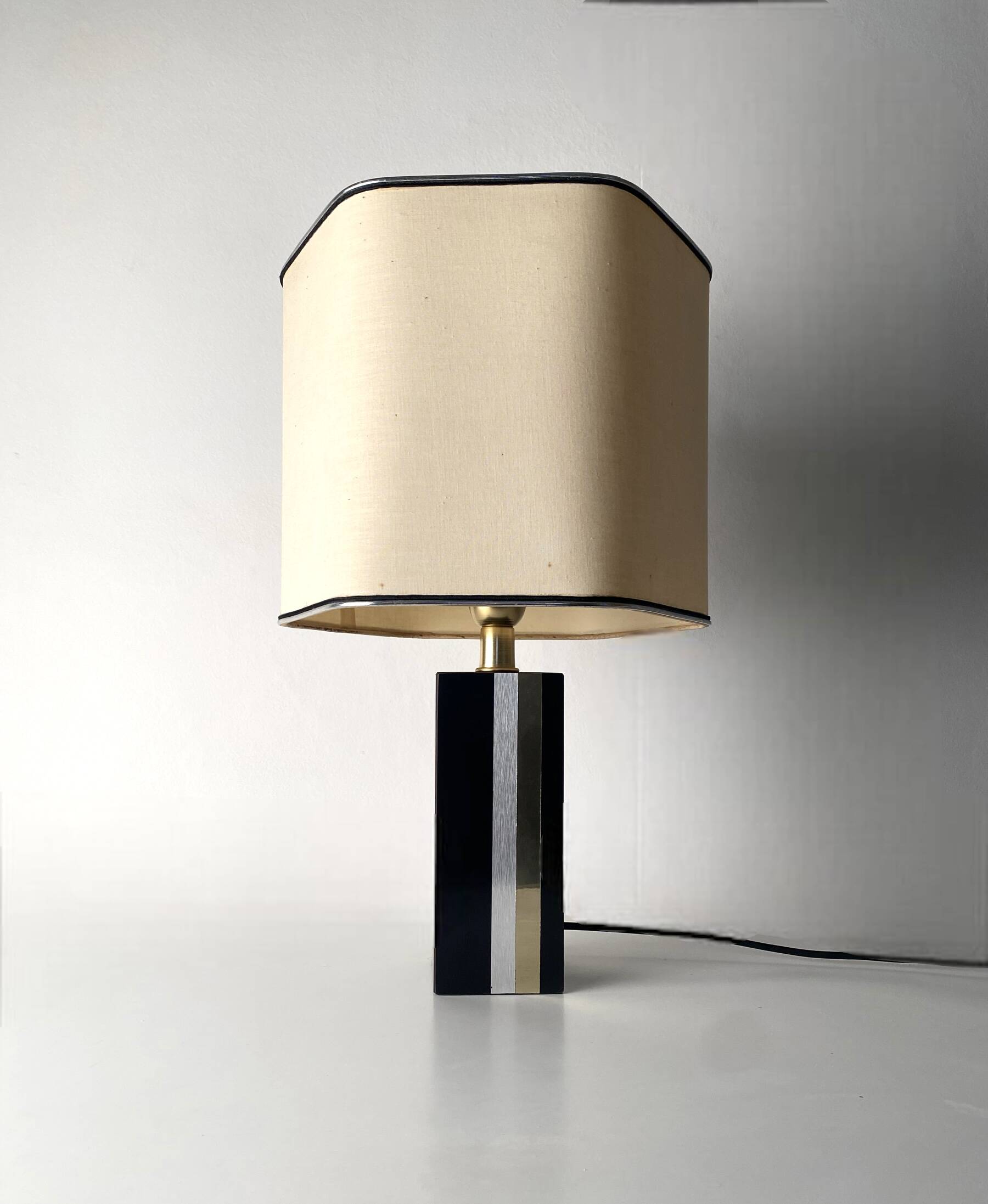 Vintage table lamp from the 70s