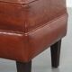 Pouf en cuir de mouton couleur cognac
