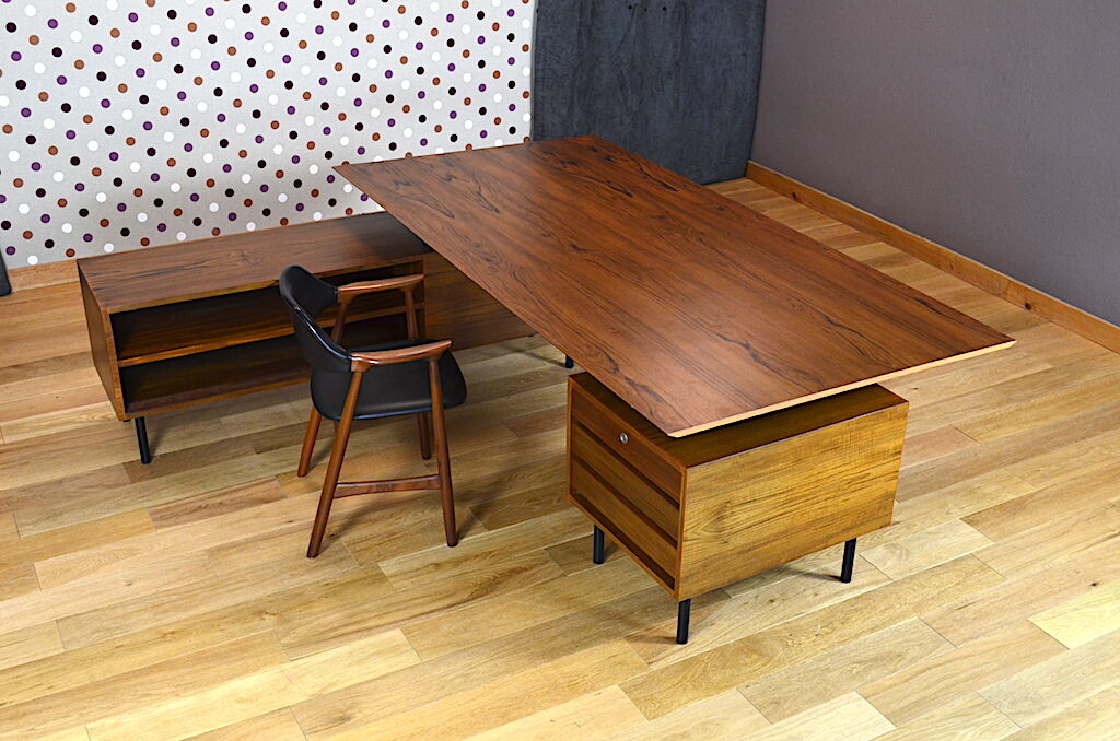 Vintage 1970 corner office