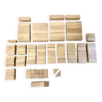 Ancien jeu de construction en bois et son sac à dos de rangement en toile - 103 pièces