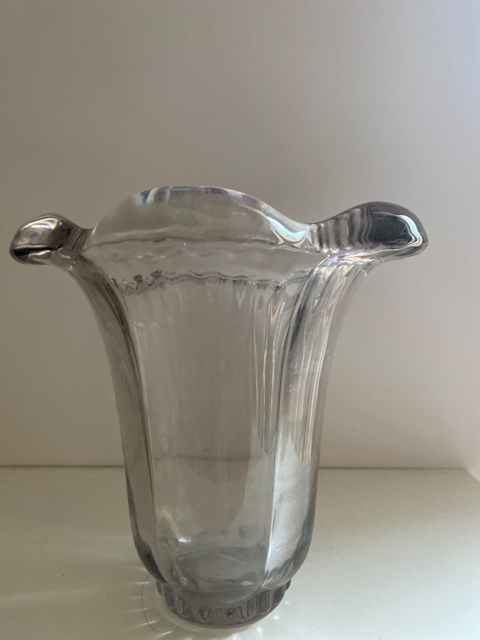 Glass vase