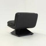 Set of four Hans von Klier armchairs with coffee table for Giuseppe Rossi di Albizzate