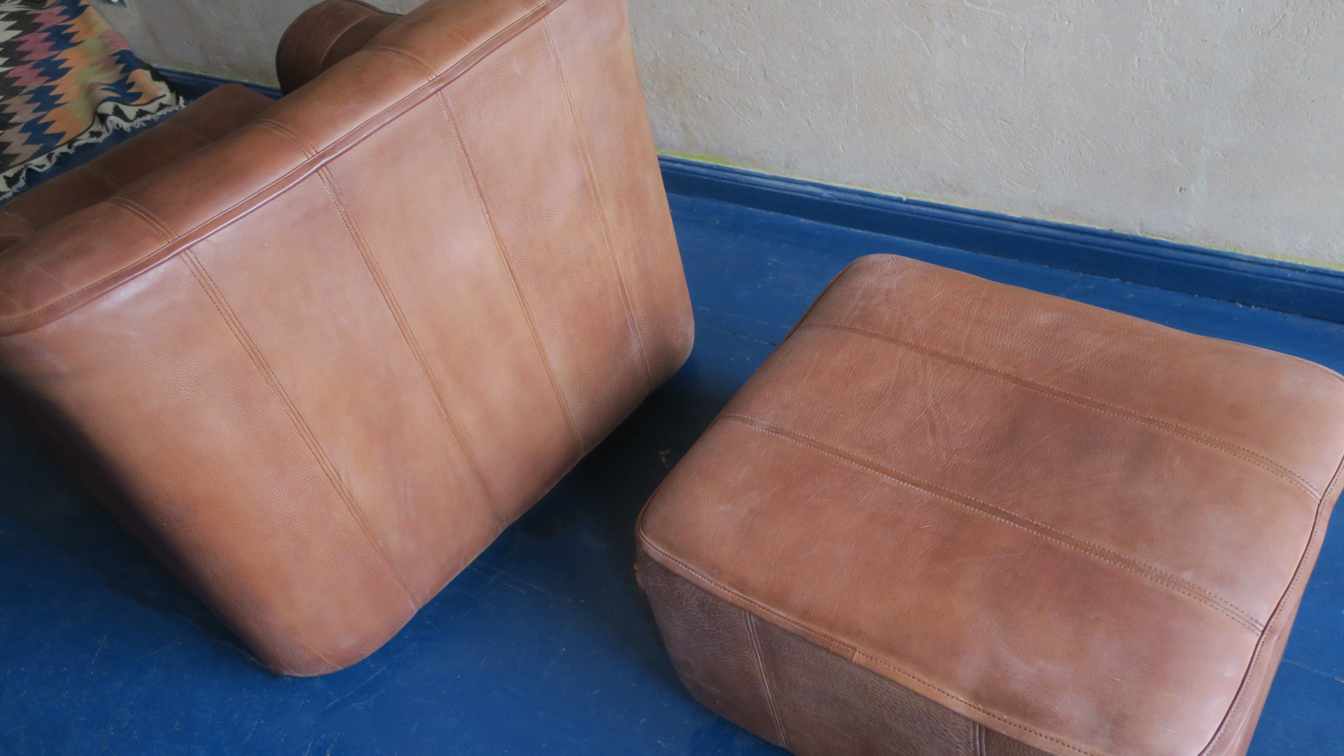 De Sede model DS44 patinated buffalo leather lounge chair and ottoman, 1970s