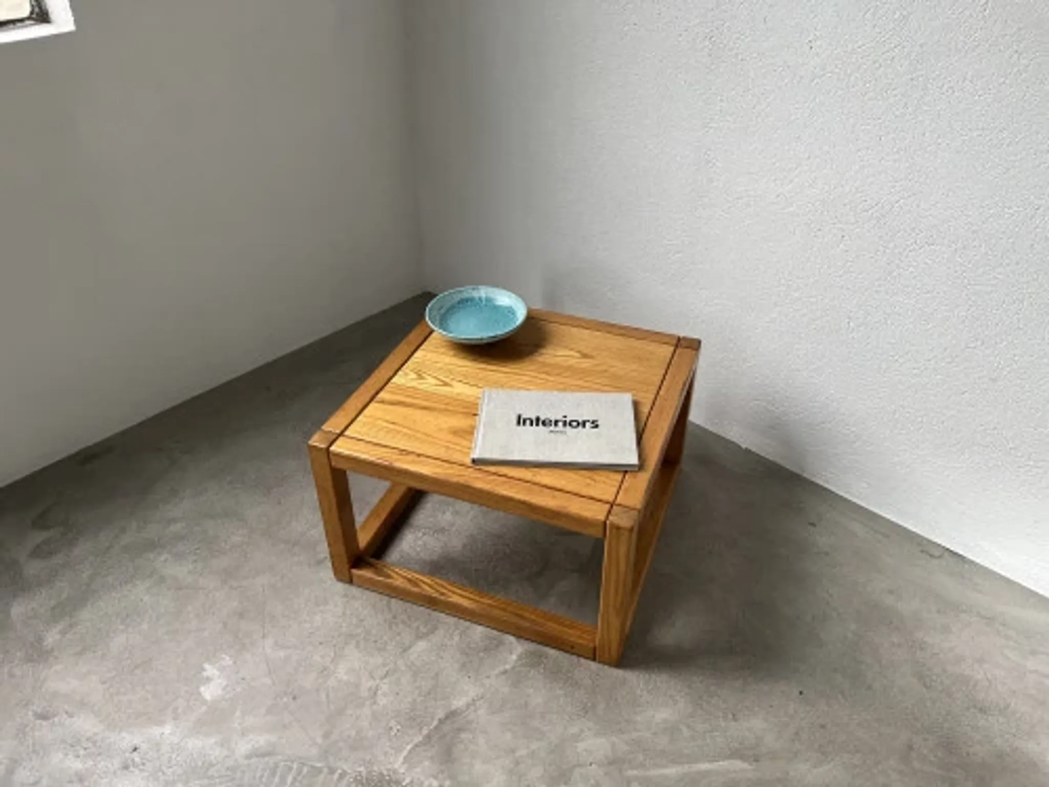 Table basse carrée de la Maison Regain