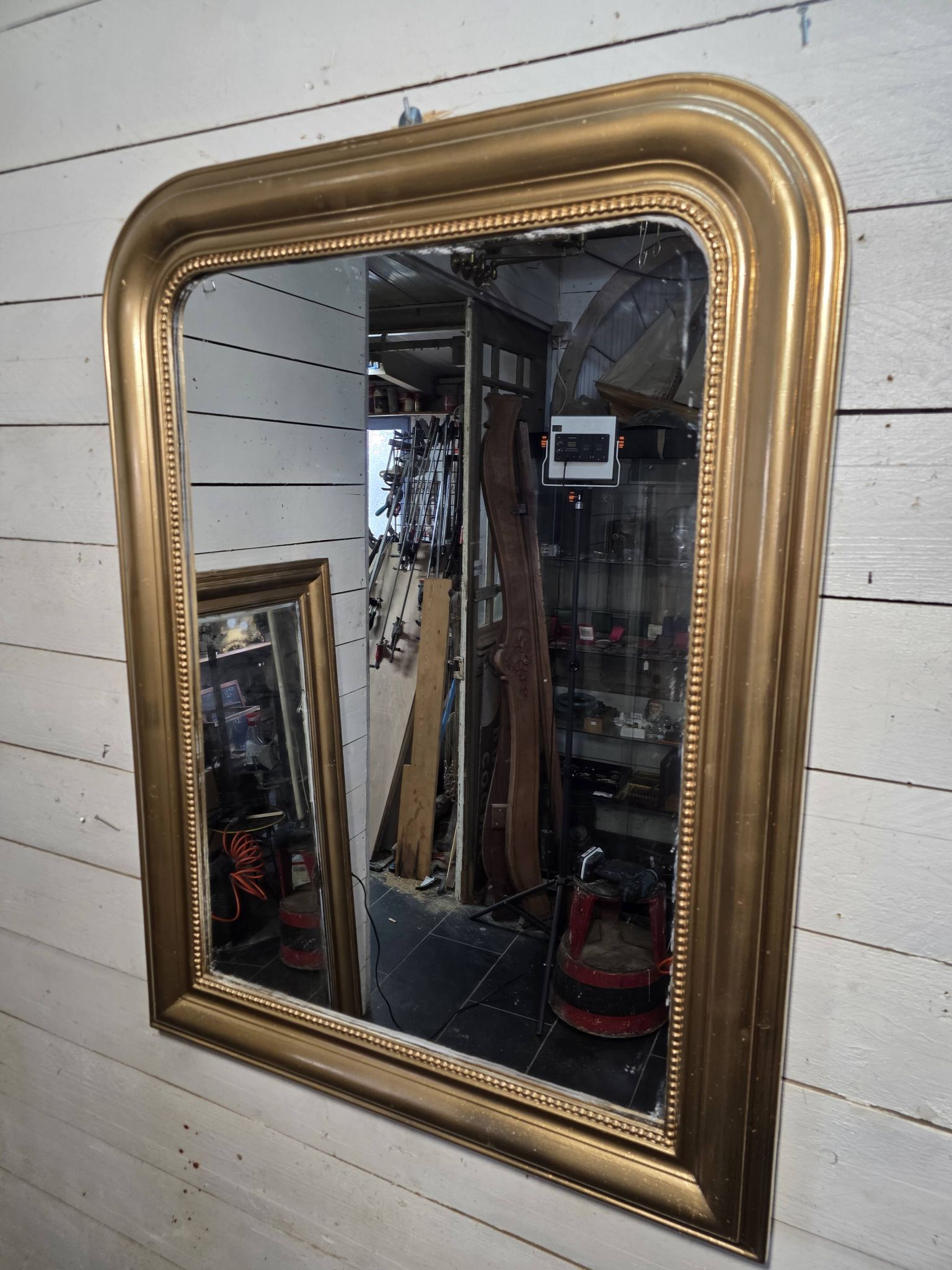 Miroir style Louis Philippe doré,  100×74cm