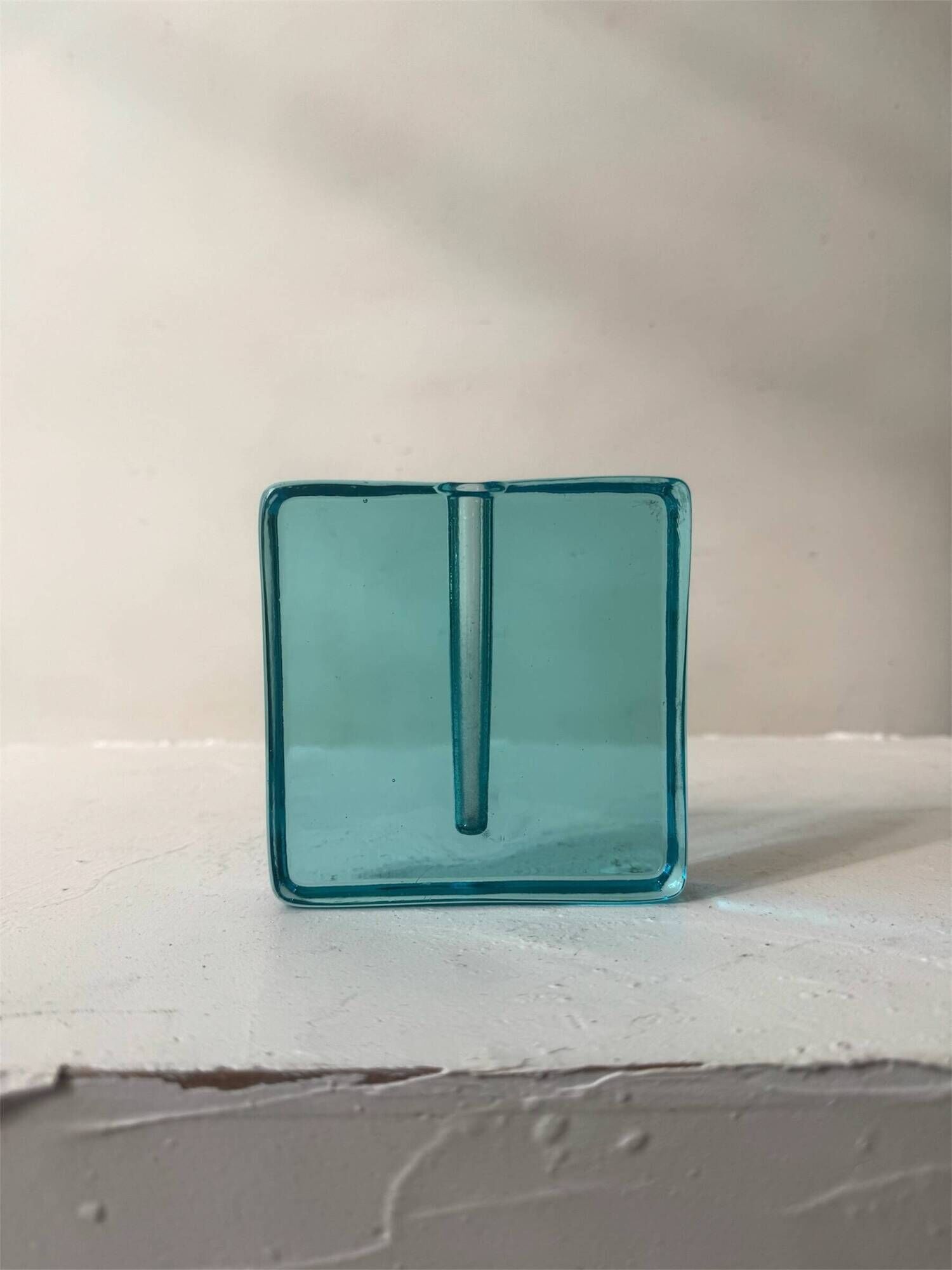 single flower vase / square sculpture in Murano glass, Italy 1970