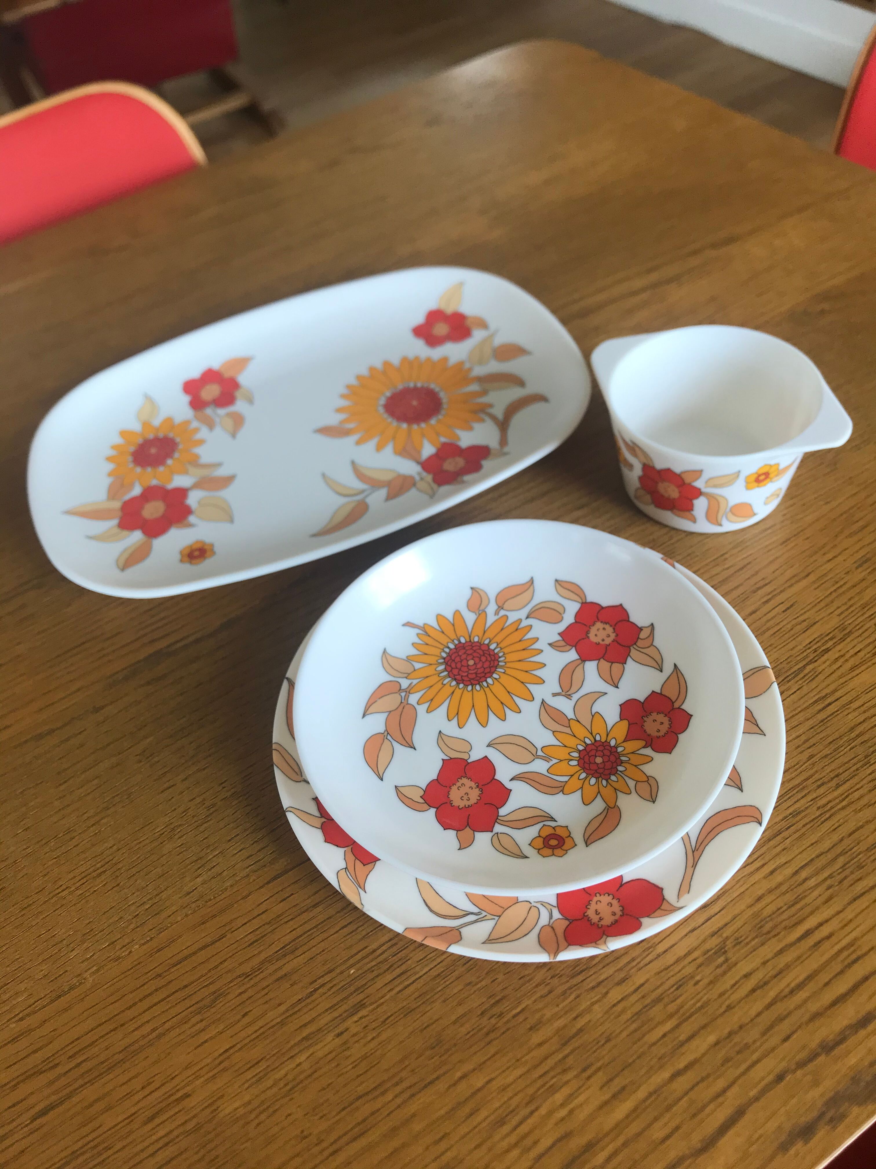 Vintage tableware service