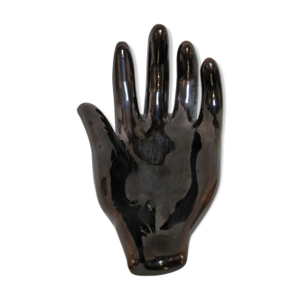 Empty hand pocket