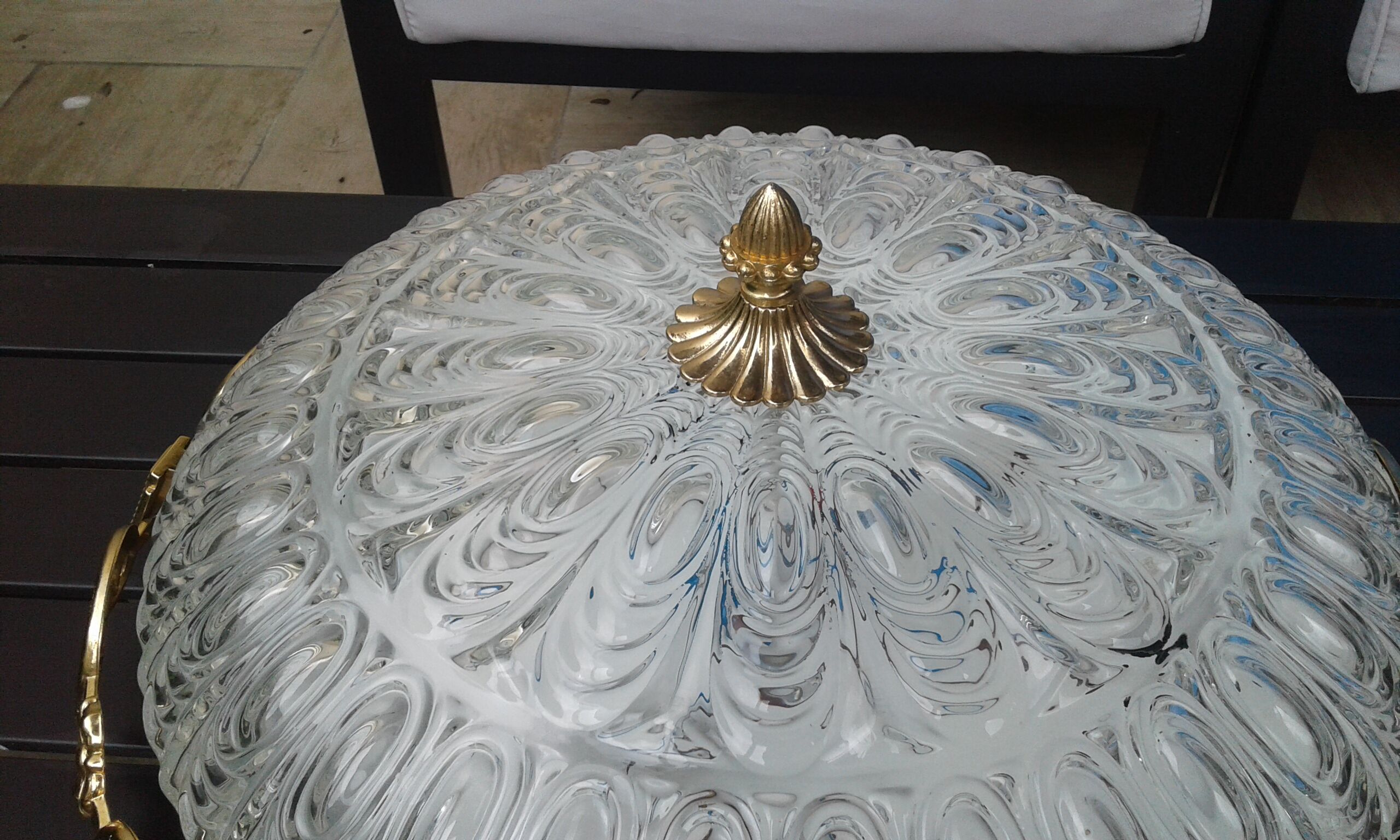 Plafonnier en verre et métal