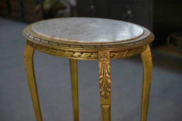 Side table with curved base in gilded carved wood, Louis XVI style, 20th century