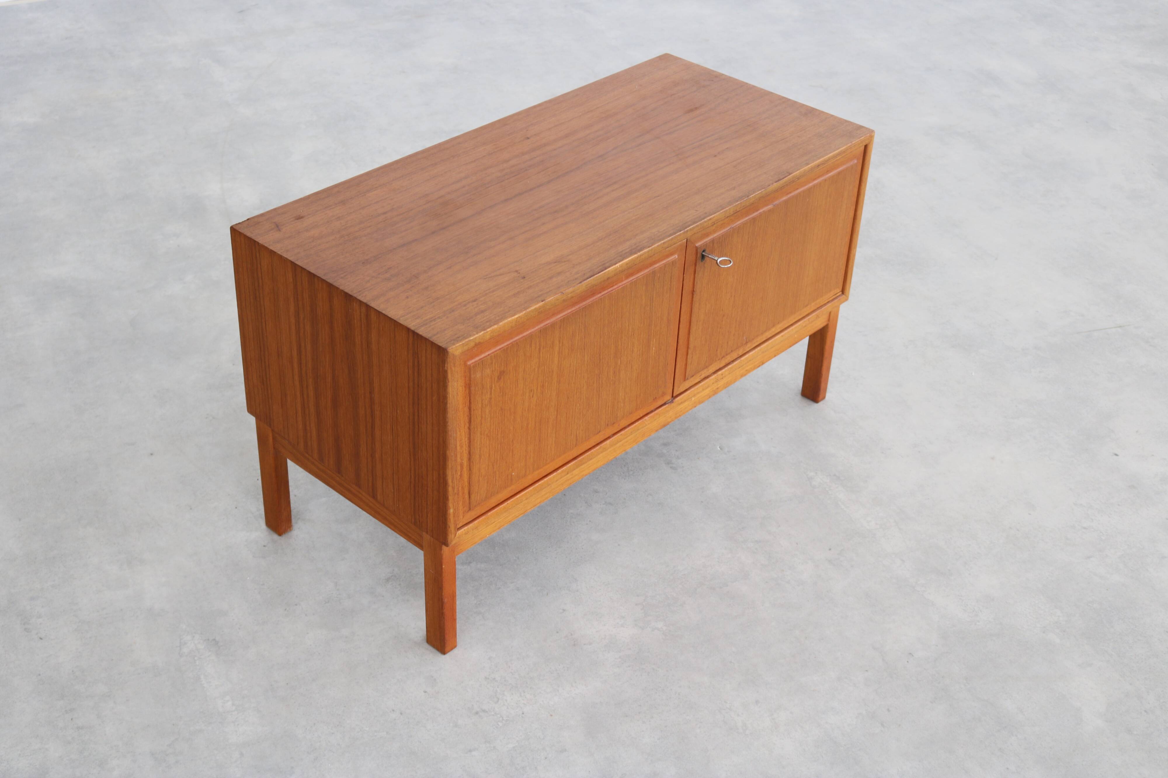 vintage TV unit | small furniture | teak | Swedish