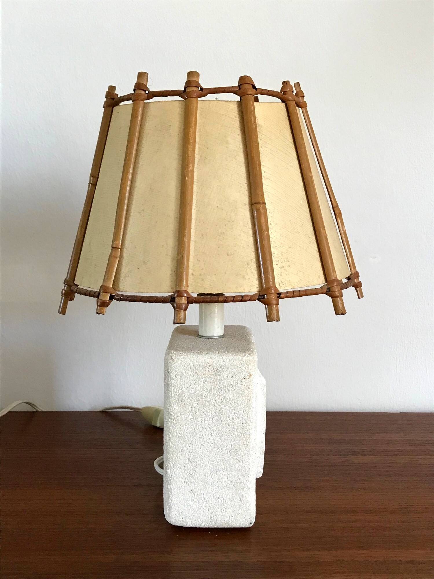Vintage stone lamp from the Gard from the 70s