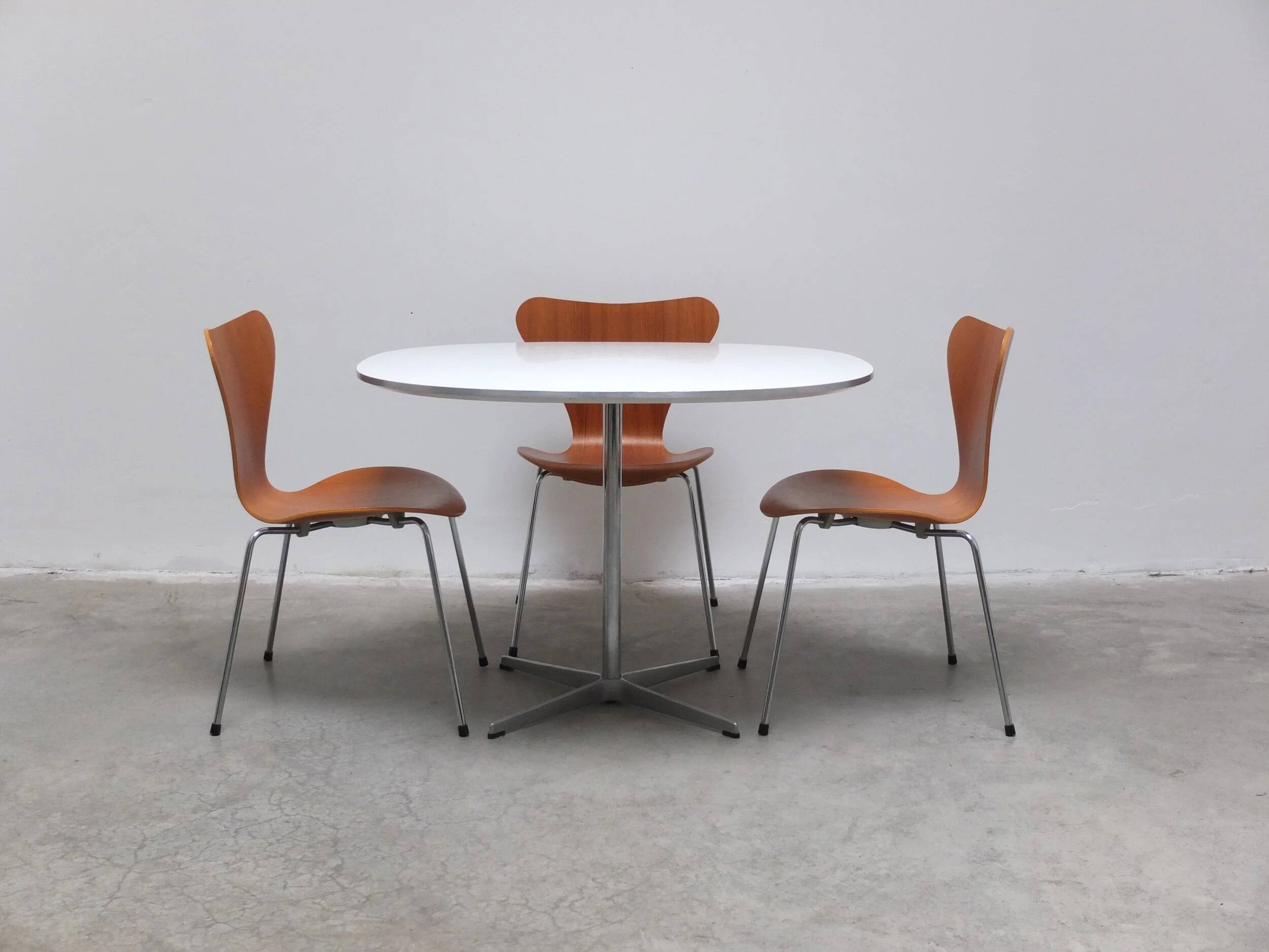 'Super-Circular' table by Piet Hein & Bruno Mathsson for Fritz Hansen, 1968